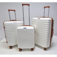 Чемодан MIRONPAN 11184-24